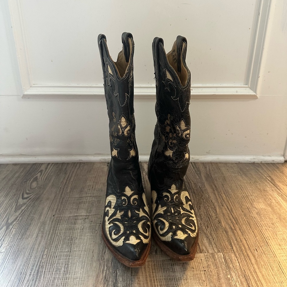 Black and Cream Western Boots